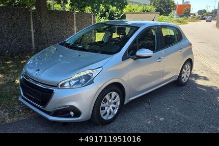 Peugeot 208 121.907 km 5.300 &euro; Herbolzheim 79336