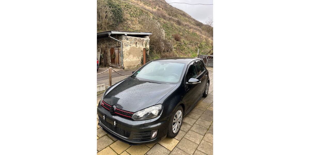 VW Golf 138.000 km 9.900 &euro; Vogtsburg 79235