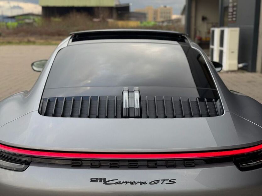 992