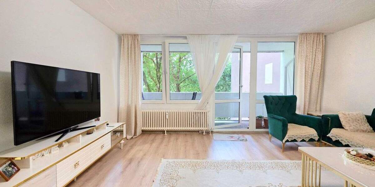 PROVISIONSFREI: Gepflegte und renovierte 3-Zimmer Wohnung mit Balkon 3 zimmer