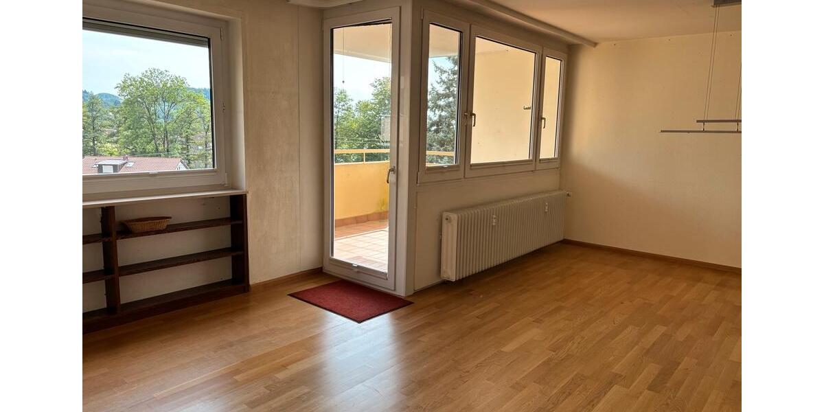 Etagenwohnung Staufen im Breisgau - 2.5 Zimmer, 68 m&sup2;, 250.000&euro; | Angebot:27195197