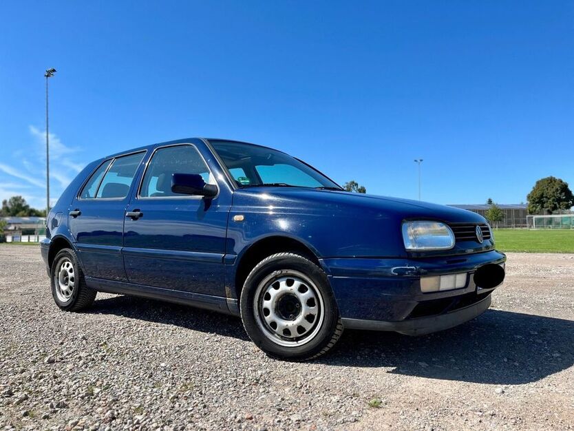 VW Golf 109.000 km 1.500 € Freiburg 79110