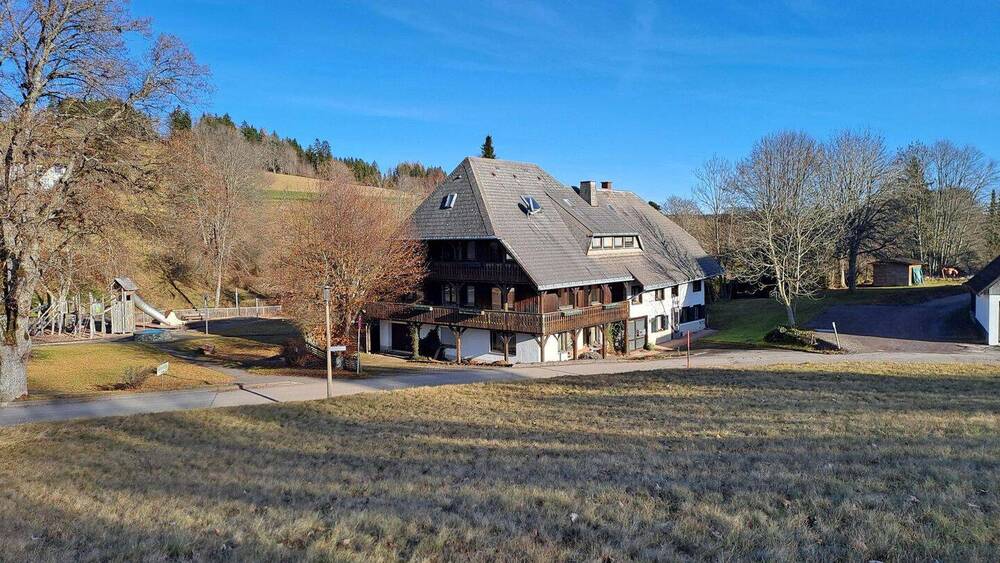 Bauernhaus, Landhaus Lenzkirch-Kappel Kappel - 2 Zimmer, 436 m&sup2;, 495.000&euro; | Angebot:25806086