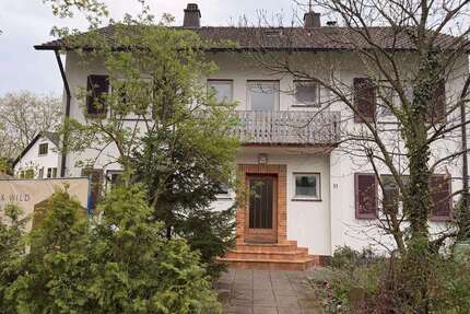 Zimmer Staufen im Breisgau - 4 Zimmer, 1.950&euro; | Angebot:26118591