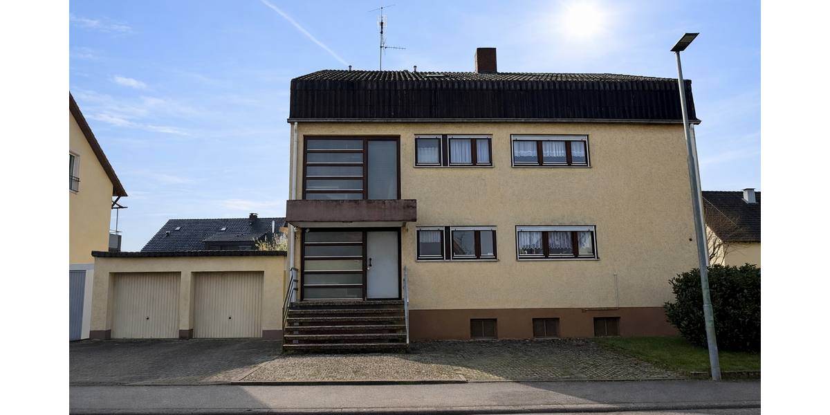 Einfamilienhaus Reute - 9 Zimmer, 216 m&sup2;, 598.000&euro; | Angebot:25644756