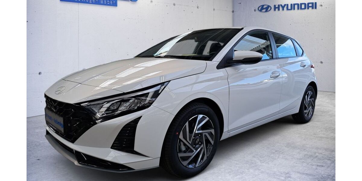 Hyundai i20 1.500 km 23.490 &euro; Freiburg im Breisgau 79108