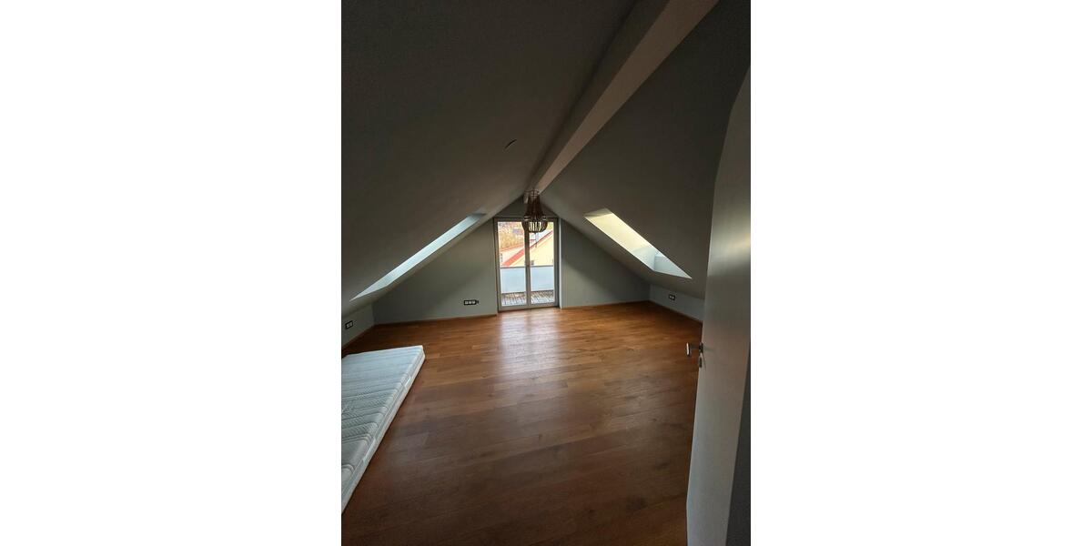 Doppelhaushälfte Wittnau - 4 Zimmer, 172 m&sup2;, 3.000&euro; | Angebot:25831358