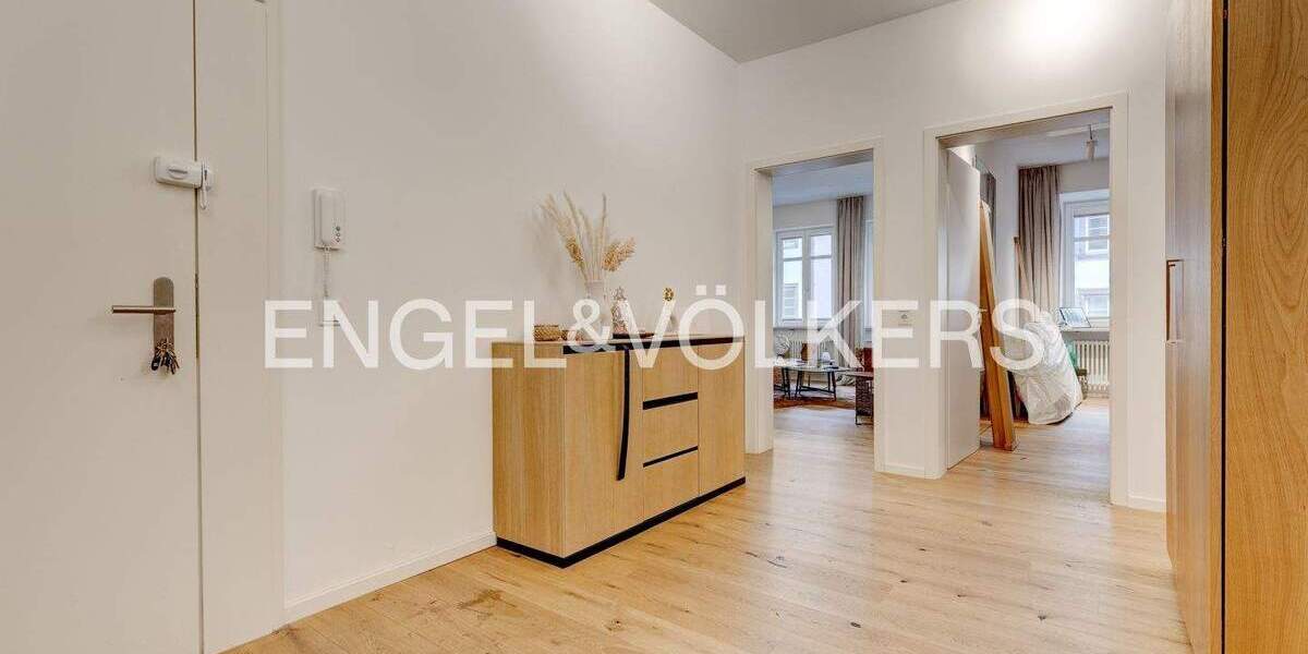Etagenwohnung Freiburg Altstadt - 4 Zimmer, 132 m&sup2;, 750.000&euro; | Angebot:25999868