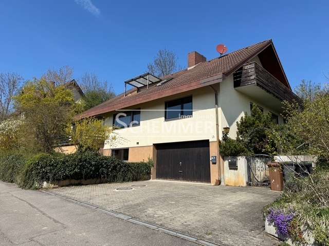 Einfamilienhaus Freiburg im Breisgau Lehen - 8 Zimmer, 216 m&sup2;, 975.000&euro; | Angebot:26088711