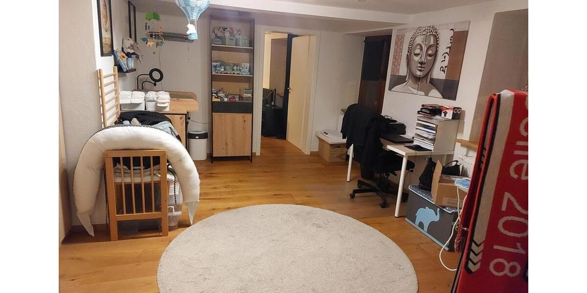 Schöne 3,5-Zi-Wohnung im idyllischen Staufen Wettelbrunn optional mit Außen-Terrasse & 3 Stellplätze 3 zimmer