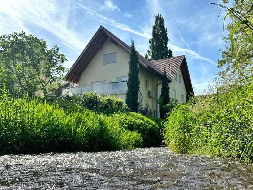 Haus zum Kaufen in Ehrenkirchen 1.150.000 € 273.03 m²