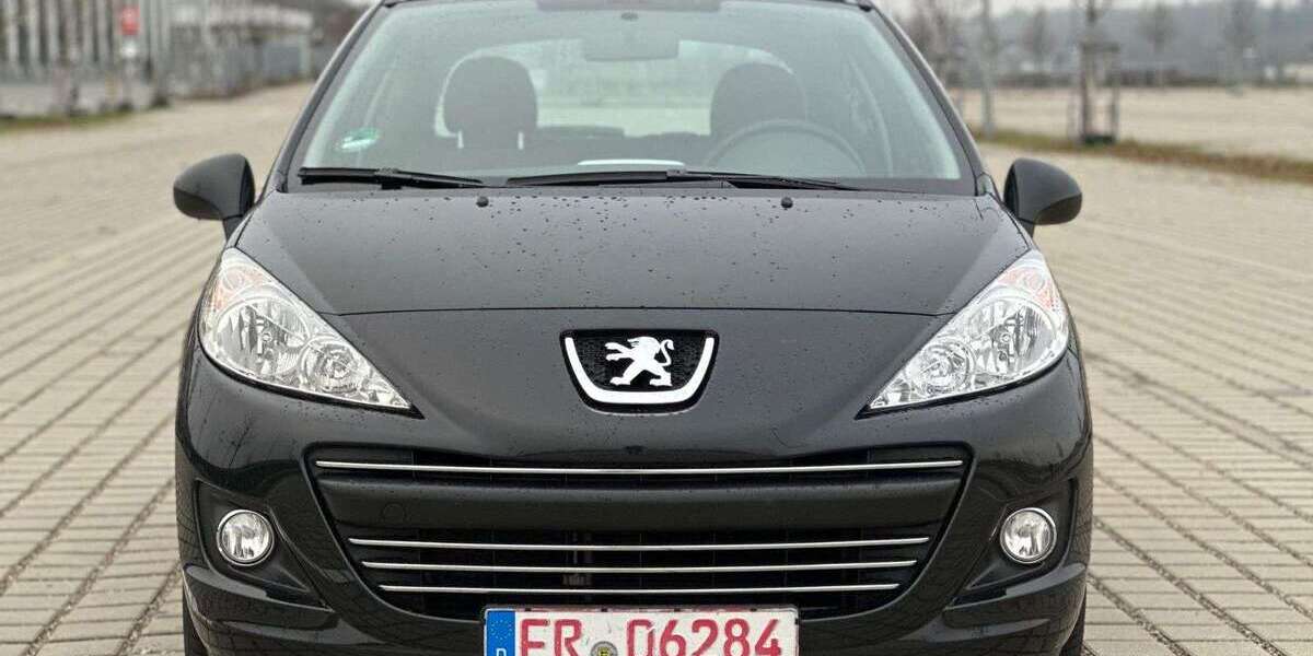 Peugeot 207 112.000 km 4.600 &euro; Freiburg 79108