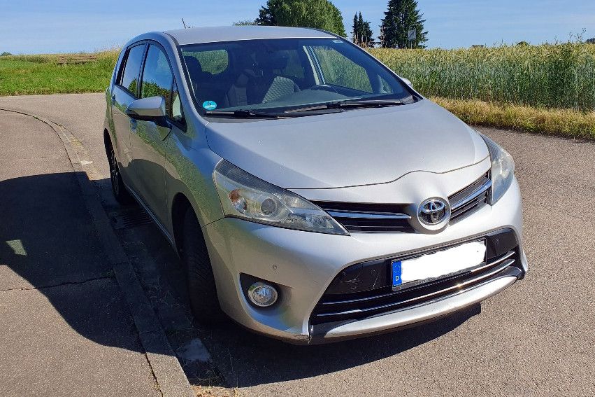 Toyota Verso 58.000 km 12.500 &euro; Freiamt 79348