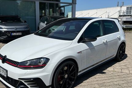 VW Golf 112.900 km 22.420 &euro; Müllheim 79379