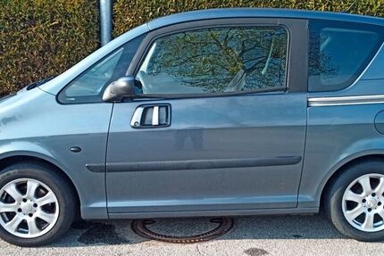 Peugeot 1007
