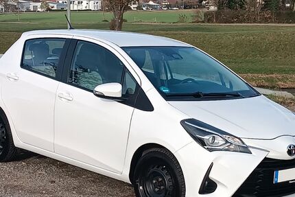 Toyota Yaris 85.400 km 10.900 &euro; Denzlingen 79211