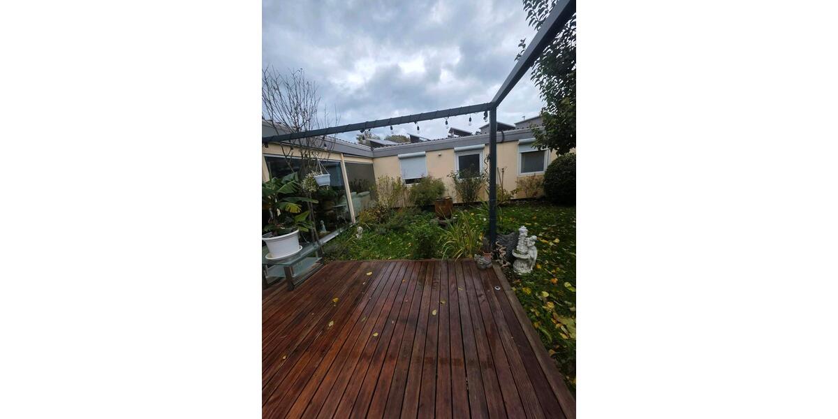 Haus in Freiburg im Breisgau mit großem Garten 4 zimmer