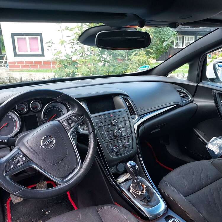 Opel Cascada 141.000 km 9.900 € Lenzkirch 79853