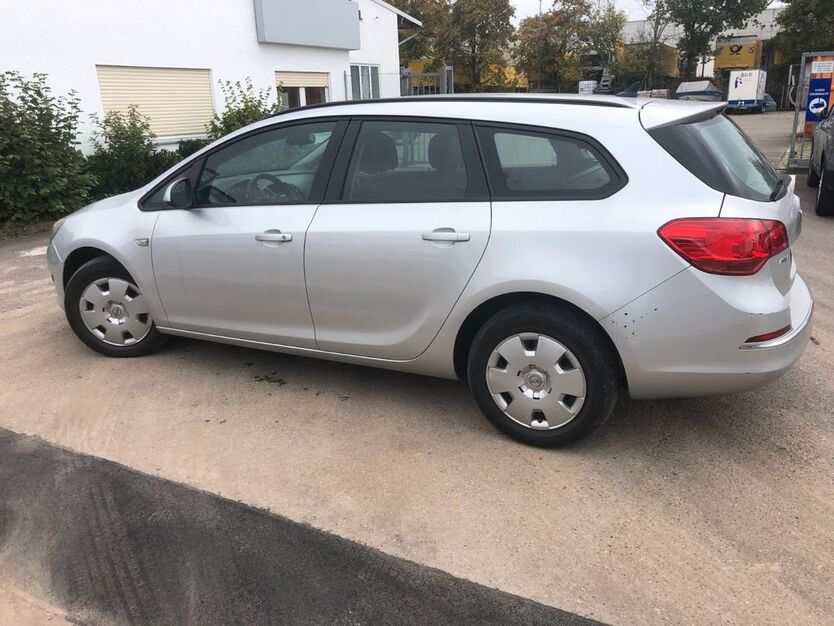 Opel Astra 262.023 km 2.150 € Freiburg 79102