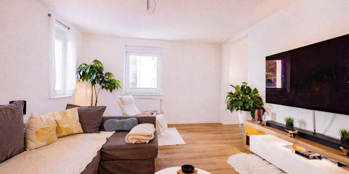 Mehrfamilienhaus, Wohnhaus Waldkirch - 7 Zimmer, 247 m&sup2;, 867.000&euro; | Angebot:25877351