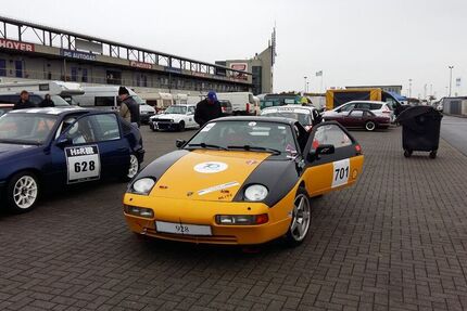 Porsche 928