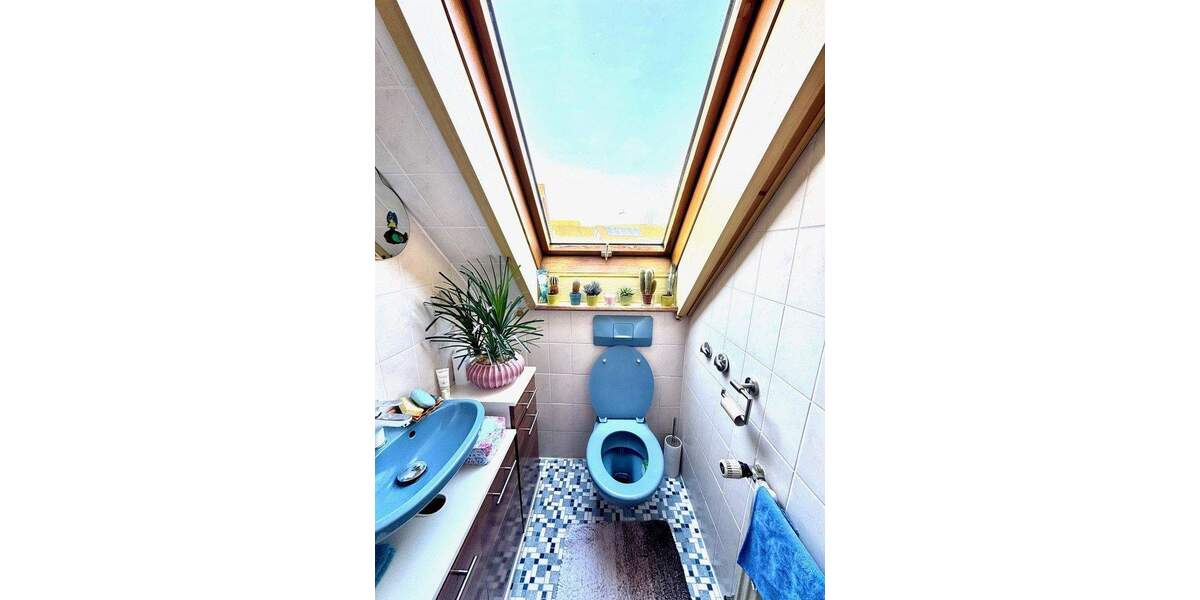 Doppelhaushälfte Ebringen - 8 Zimmer, 220 m&sup2;, 899.000&euro; | Angebot:25156148