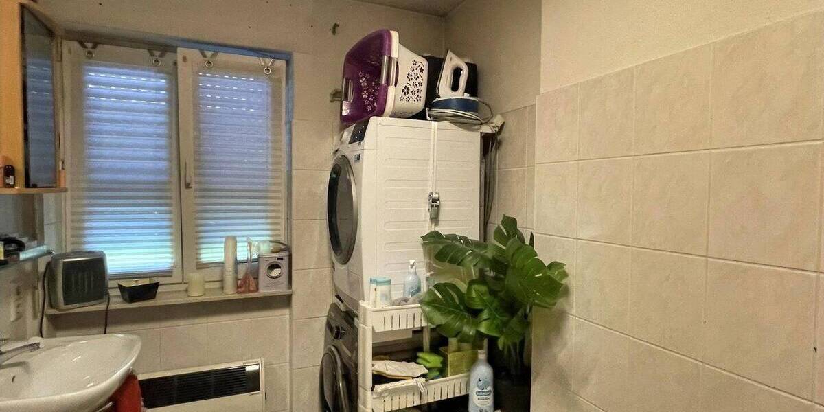 Mehrfamilienhaus, Wohnhaus Neuenburg - 8 Zimmer, 210 m&sup2;, 650.000&euro; | Angebot:25669952