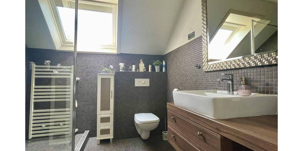 Einfamilienhaus Müllheim Niederweiler - 9 Zimmer, 240 m&sup2;, 720.000&euro; | Angebot:26804997