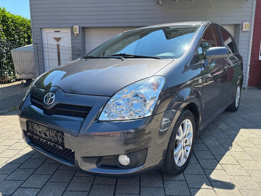 Toyota Corolla Verso 137.000 km 6.600 € Staufen Im Breisgau 79219