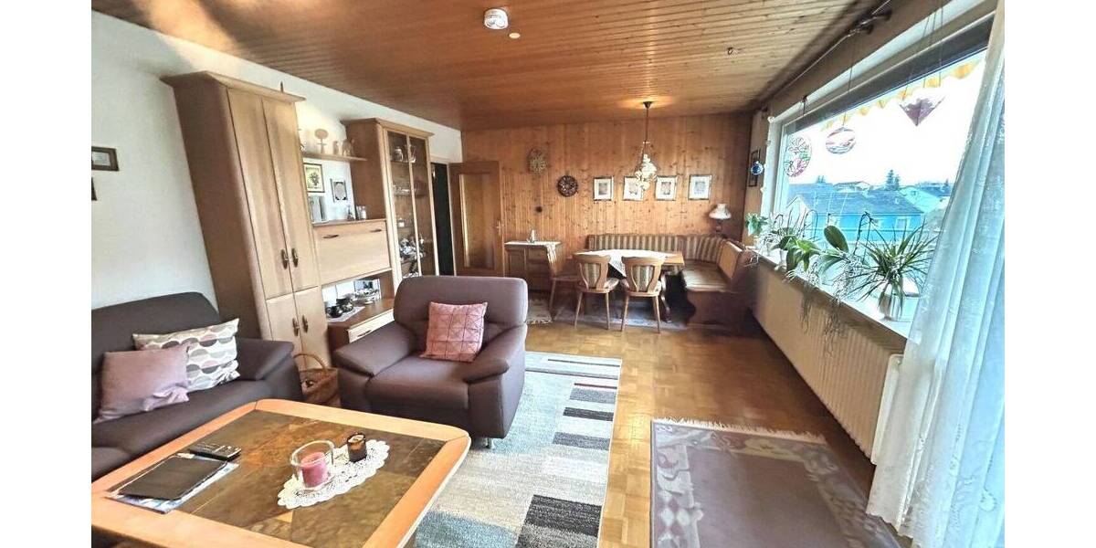 Etagenwohnung Breisach - 4 Zimmer, 102 m&sup2;, 285.000&euro; | Angebot:26094219