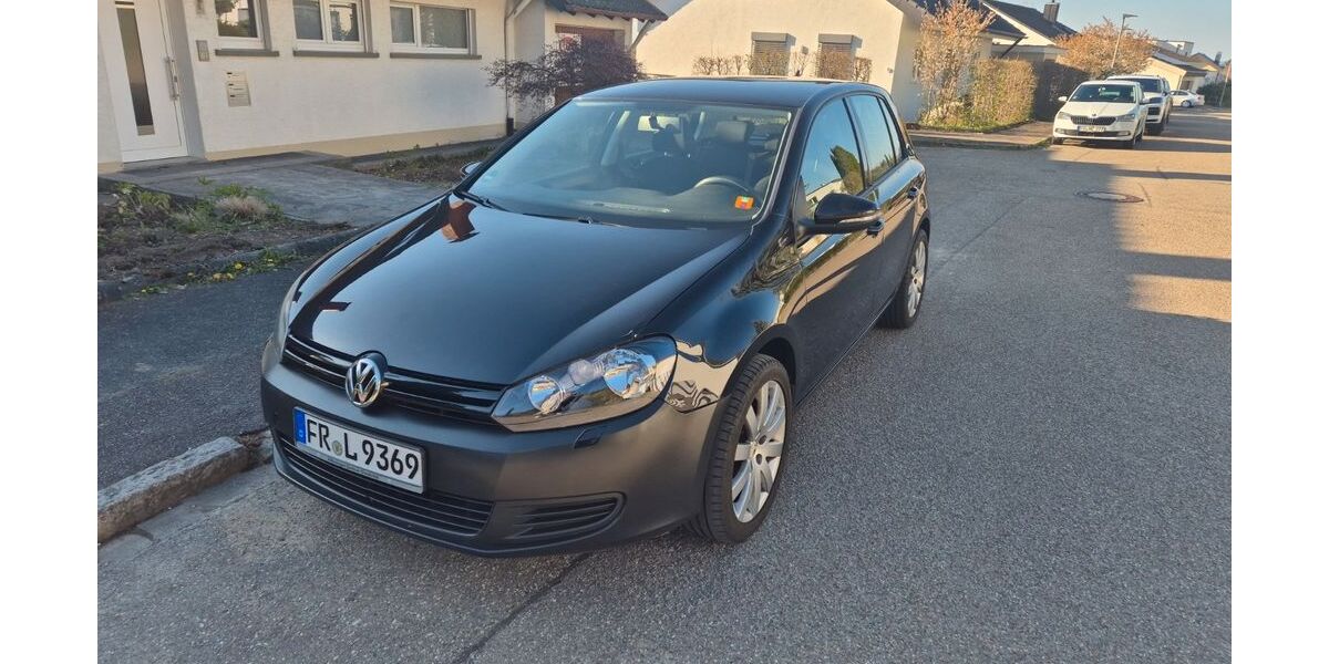 VW Golf 259.000 km 4.599 &euro; Freiburg 79104
