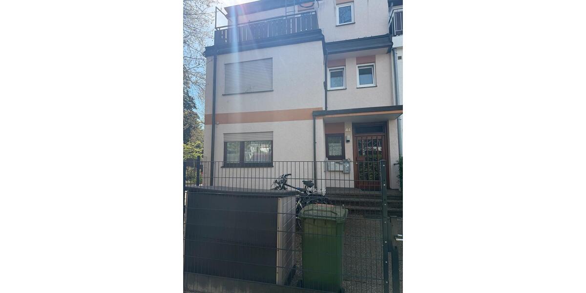 Erdgeschoßwohnung Freiburg im Breisgau - 2 Zimmer, 70 m&sup2;, 395.000&euro; | Angebot:26012985