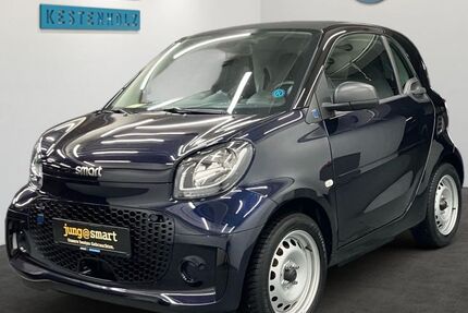 Smart ForTwo 29.678 km 9.890 &euro; Freiburg 79111