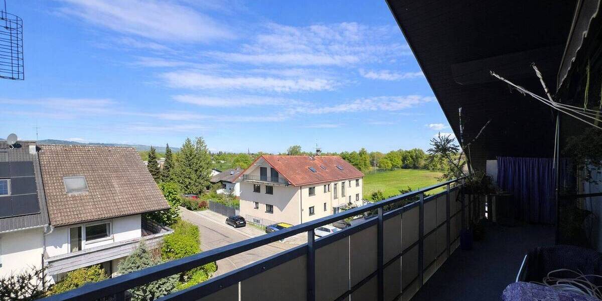 Etagenwohnung March Hugstetten - 4 Zimmer, 92 m&sup2;, 359.000&euro; | Angebot:26794347