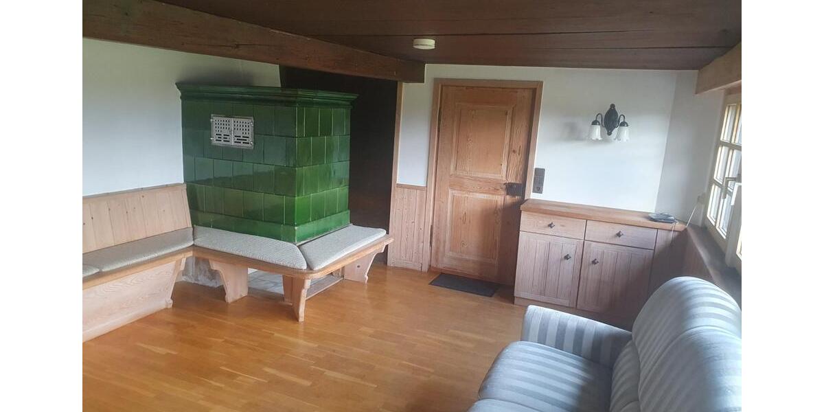 Mehrfamilienhaus, Wohnhaus Feldberg (Schwarzwald) - 6 Zimmer, 131 m&sup2;, 1.120&euro; | Angebot:25976657