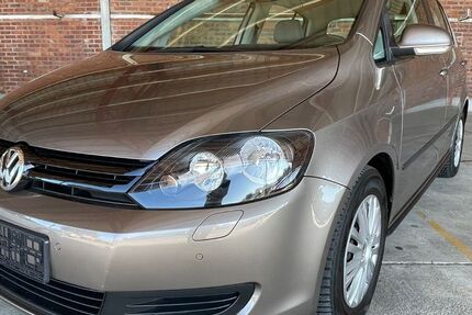 VW Golf 74.352 km 7.699 € Herbolzheim 79336