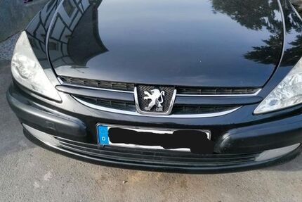Peugeot 607