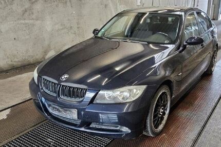 BMW 320 130.140 km 4.500 € Ehrenkirchen 79238
