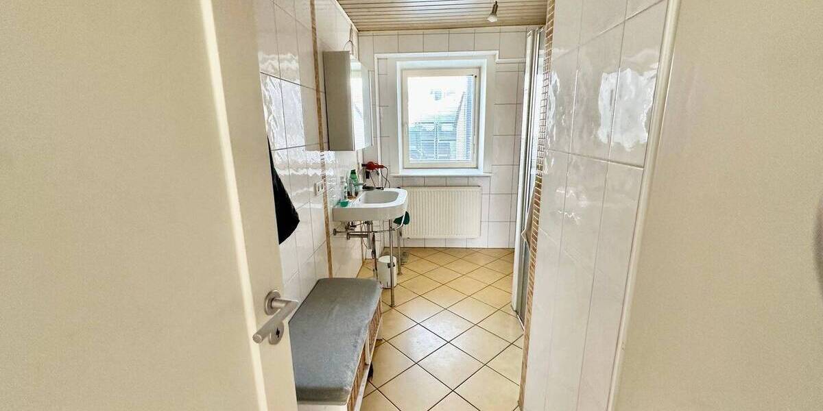 Einfamilienhaus Kenzingen - 7 Zimmer, 236 m&sup2;, 890.000&euro; | Angebot:23978594