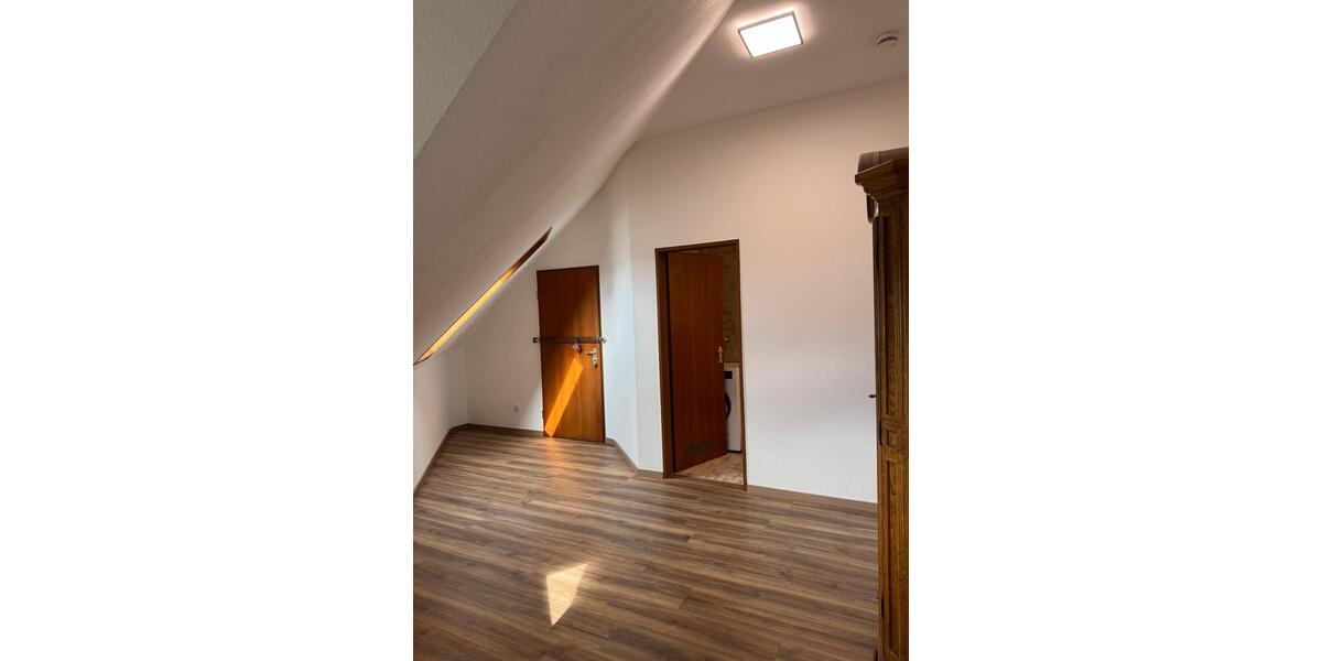 Maisonettenwohnung Umkirch - 5 Zimmer, 120 m&sup2;, 2.200&euro; | Angebot:26414078