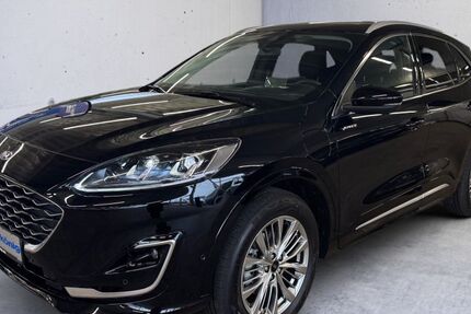 Ford Kuga 32.985 km 29.489 € Freiburg 79111