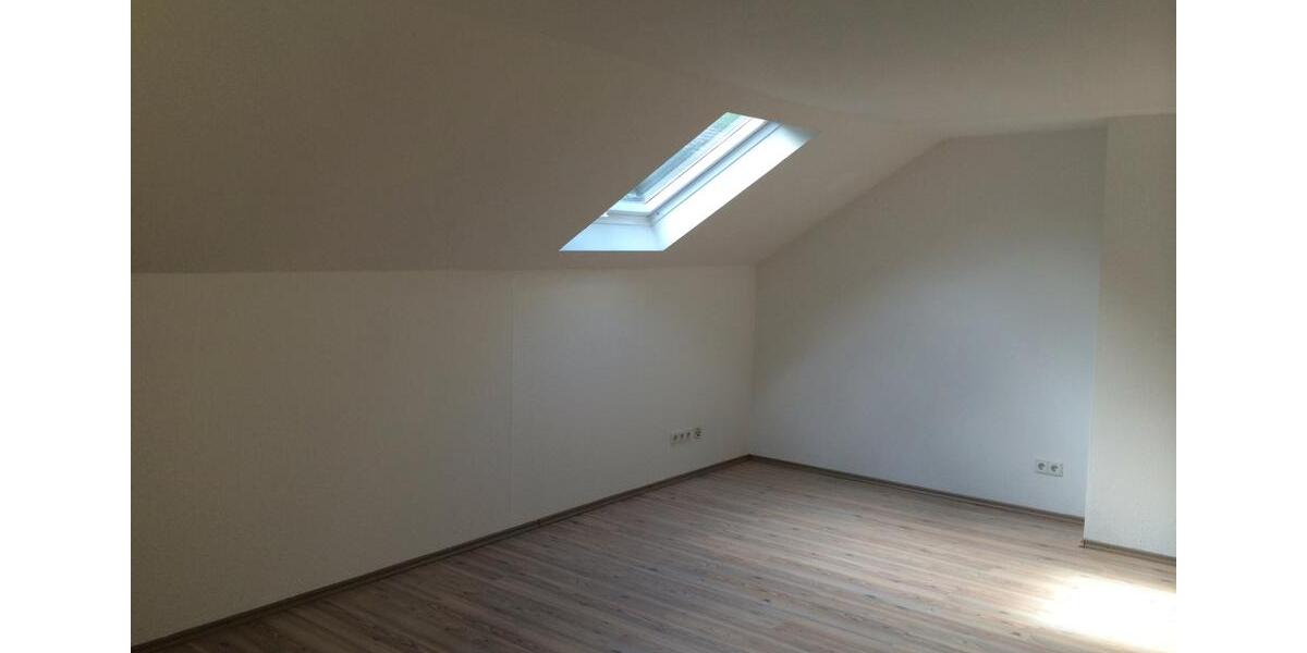 Mehrfamilienhaus, Wohnhaus Stegen - 9 Zimmer, 258 m&sup2;, 748.000&euro; | Angebot:26889303