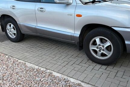 Hyundai SANTA FE 157.000 km 4.600 &euro; Staufen 79219