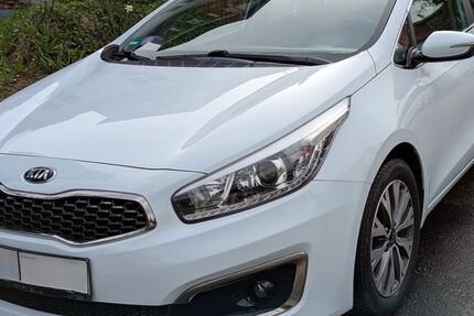 Kia ceed Sportswagon 63.000 km 12.800 &euro; Freiburg 79115