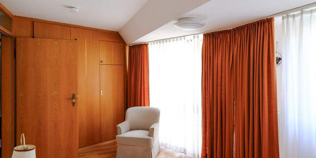 Etagenwohnung Freiburg Altstadt - 2 Zimmer, 70 m&sup2;, 490.000&euro; | Angebot:25749205