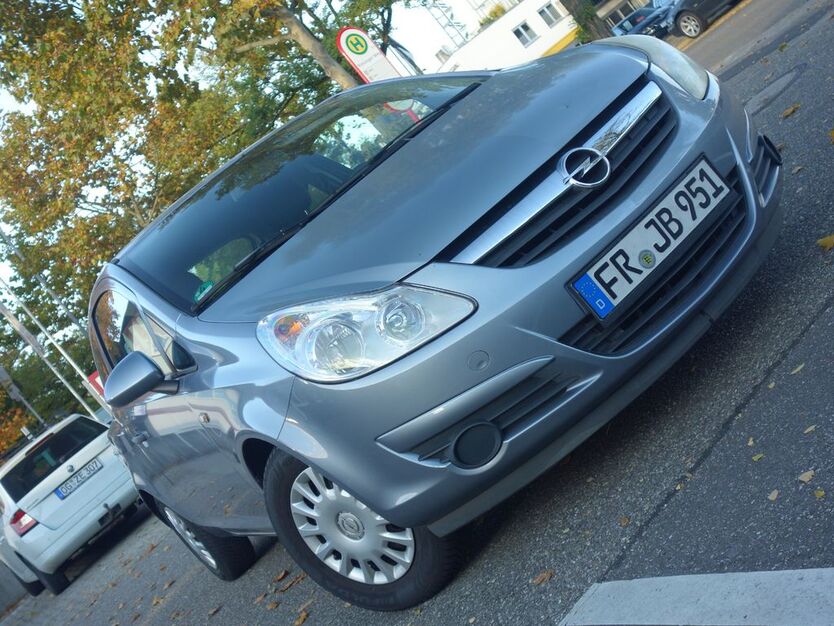 Opel Corsa 139.000 km 2.900 € Freiburg 79111
