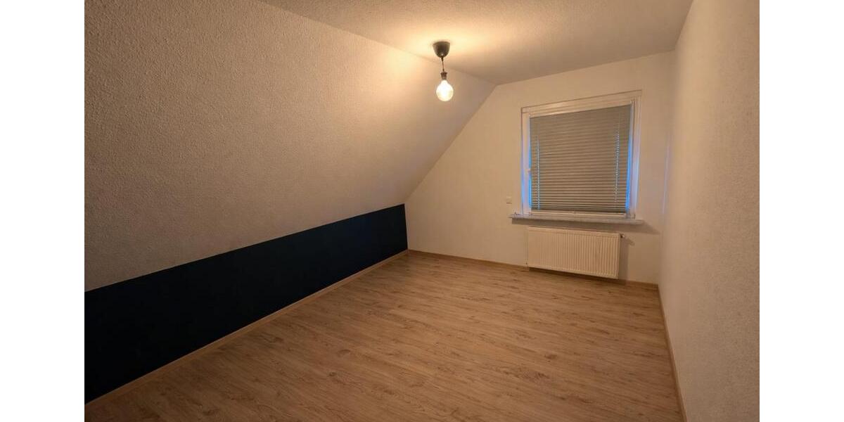 ​Freistehendes Haus mit Garten, ca. 2 km hinter Grenze Breisach 5 zimmer