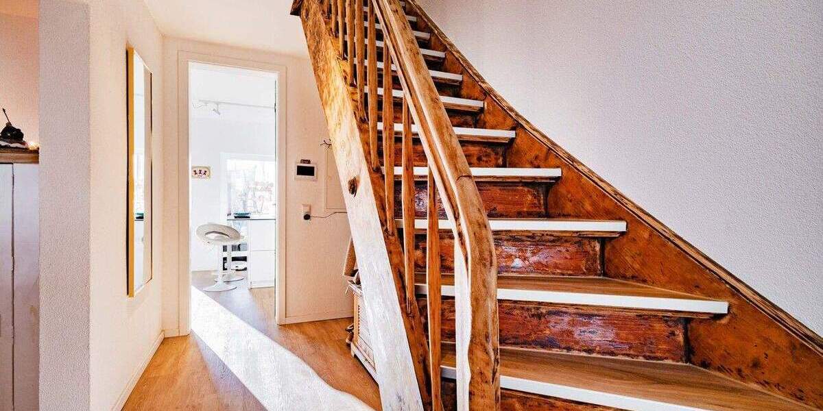 Mehrfamilienhaus, Wohnhaus Waldkirch - 7 Zimmer, 247 m&sup2;, 867.000&euro; | Angebot:25877351