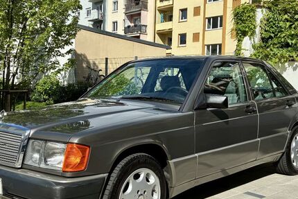 Mercedes-Benz 190 130.000 km 10.000 &euro; Freiburg 79106