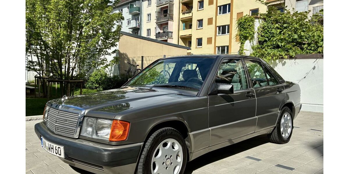 Mercedes-Benz 190 130.000 km 10.000 &euro; Freiburg 79106